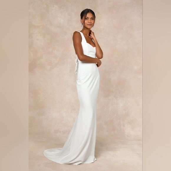 Lulus Romantic Glow White Backless Pearl Bow Maxi Dress M Wedding Bridal Party - Picture 3 of 10